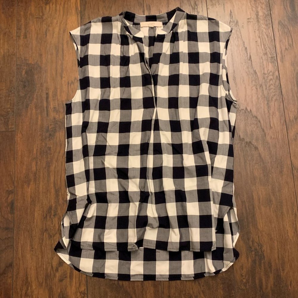 Loft B&W sleeveless Top sz M